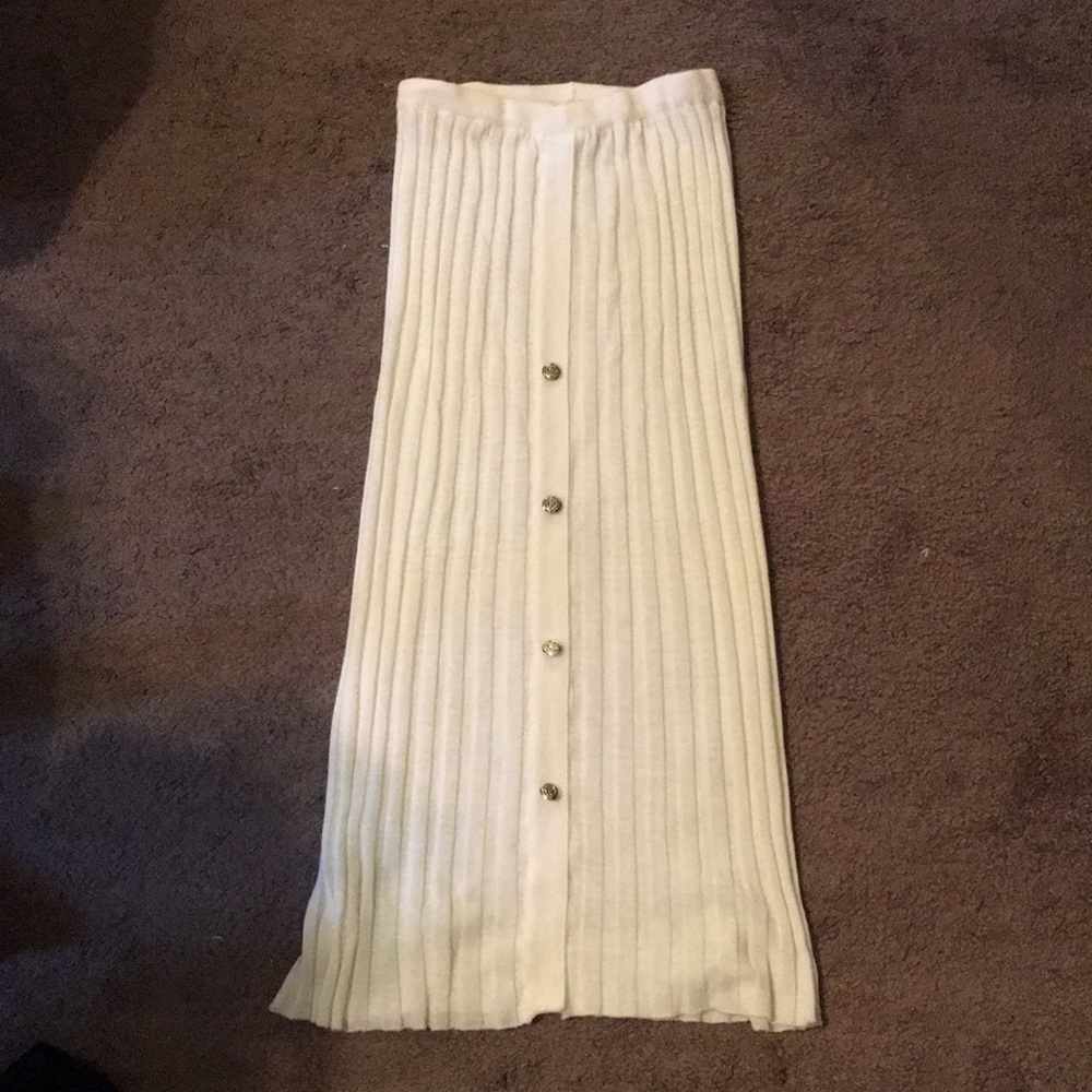 Vintage maxi/ midi skirt. Fits S/M
